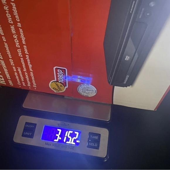 New Magnavox DVD Full HD Player MDV3300 - Picture 7 of 7